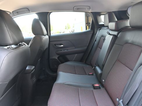 New 2025 Nissan Kicks SR image 12