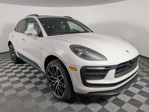 New 2026 Porsche Macan AWD/4WD image 9