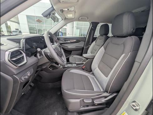 New 2026 Chevrolet TrailBlazer LT w/ Midnight Edition AWD/4WD image 12