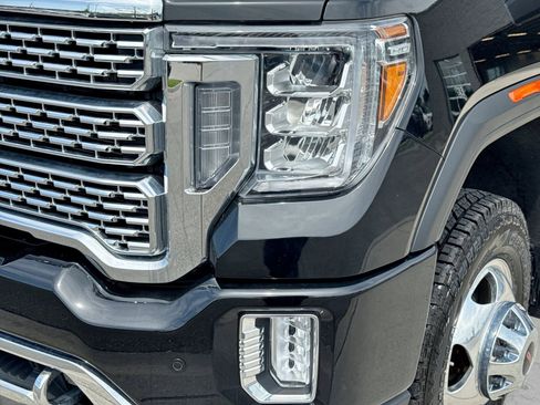 Used 2023 GMC Sierra 3500 Denali w/ Denali Ultimate Package AWD/4WD image 13