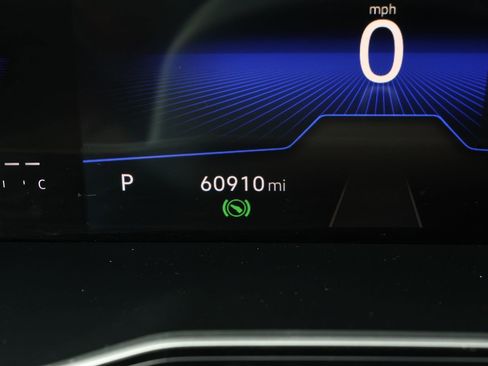 Used 2024 Volkswagen Jetta SE FWD image 4