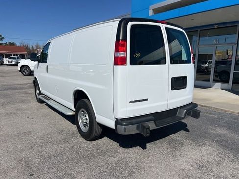 Used 2024 Chevrolet Express 2500 w/ Driver Convenience Package RWD image 13