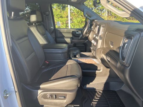 Used 2023 GMC Sierra 2500 Denali w/ Denali Ultimate Package image 33