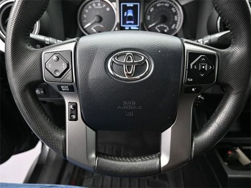 Used 2017 Toyota Tacoma SR5 image 27