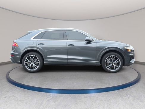 Used 2023 Audi Q8 Premium Plus w/ Premium Plus Package AWD/4WD image 5