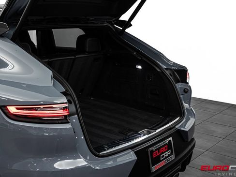 Used 2022 Porsche Cayenne Turbo GT AWD/4WD image 20