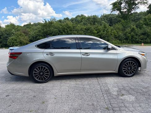 Used 2014 Toyota Avalon XLE FWD image 6