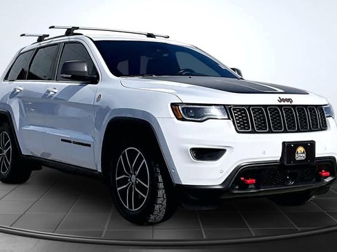 Used 2020 Jeep Grand Cherokee Trailhawk w/ Trailhawk Luxury Group AWD/4WD image 22