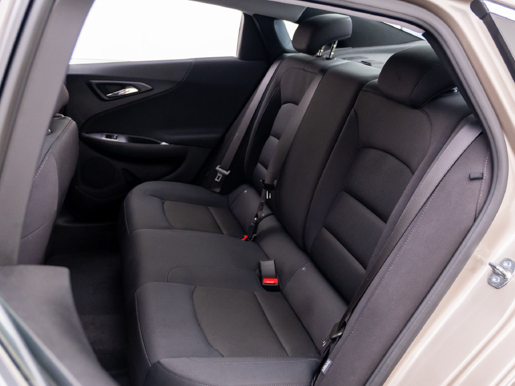 Used 2023 Chevrolet Malibu LS FWD image 18