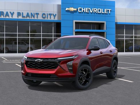 New 2026 Chevrolet Trax LT w/ Driver Confidence Package FWD image 6