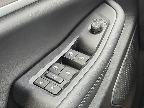 New 2026 Jeep Grand Cherokee L Limited RWD image 22
