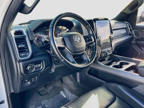 Used 2021 RAM 1500 Laramie AWD/4WD image 9