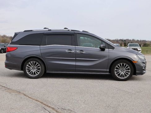 Used 2019 Honda Odyssey Elite image 7