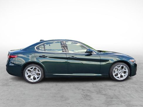 Used 2020 Alfa Romeo Giulia Ti w/ Active Blind Spot Package AWD/4WD image 7