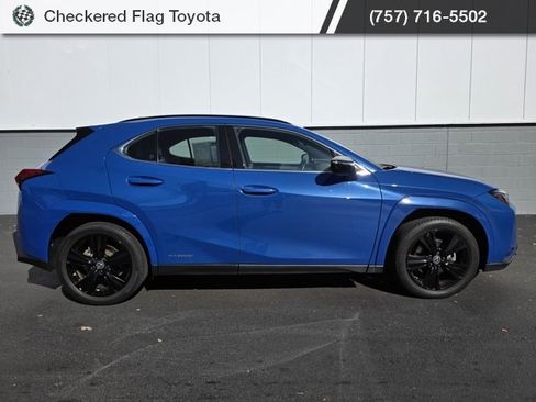 Used 2021 Lexus UX 250h w/ Premium Package image 9