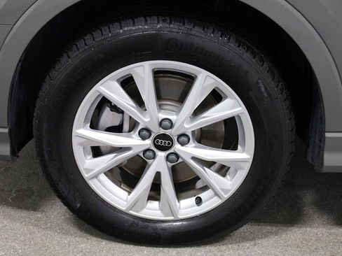 Certified 2025 Audi Q3 2.0T Premium w/ Convenience Package image 37