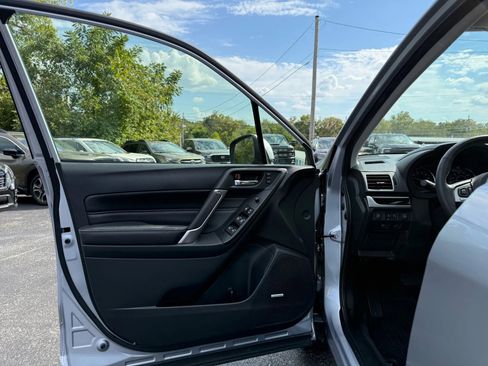 Used 2017 Subaru Forester 2.5i Touring image 10