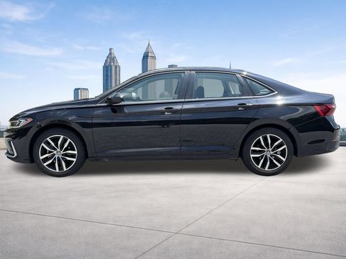 Used 2025 Volkswagen Jetta SE FWD image 32