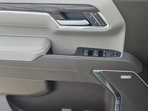 New 2026 GMC Sierra 1500 SLT AWD/4WD image 16
