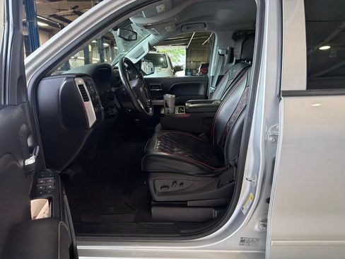 Used 2018 Chevrolet Silverado 1500 LT w/ All Star Edition AWD/4WD image 6