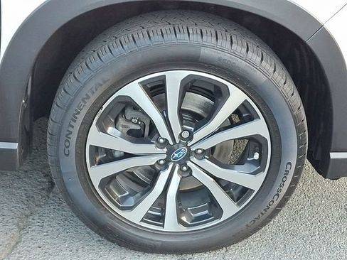 Used 2022 Subaru Forester Limited AWD/4WD image 8