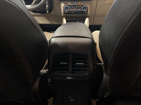 Used 2022 Ford Escape SEL image 14