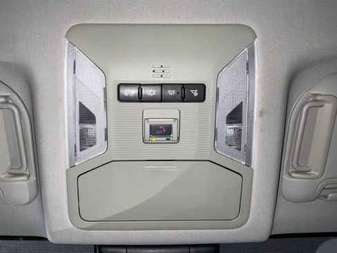 Used 2020 Toyota RAV4 XLE FWD image 21