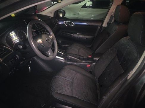 Used 2017 Nissan Sentra SR image 4