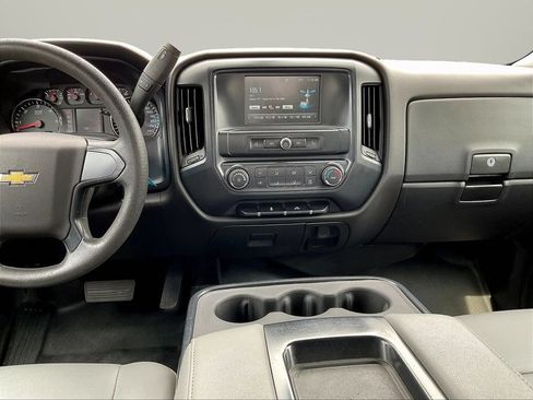 Used 2019 Chevrolet Silverado 1500 W/T w/ WT Convenience Package AWD/4WD image 10