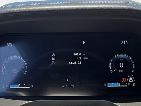 Used 2022 Jeep Grand Cherokee L Overland w/ Luxury Tech Group IV RWD image 23