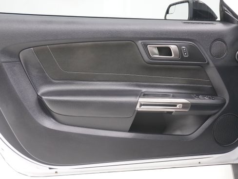 Used 2017 Ford Mustang Shelby GT350 w/ Electronics Package image 15