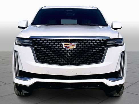 Used 2021 Cadillac Escalade ESV Premium Luxury w/ LPO, Illumination Package image 4