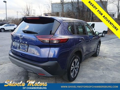 Used 2023 Nissan Rogue SV image 6