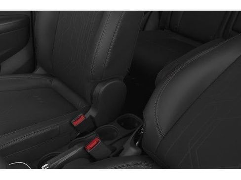 Used 2020 Chevrolet Trax LT w/ LT Convenience Package FWD image 46