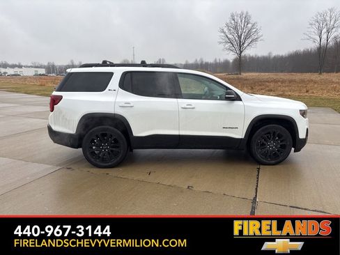 Used 2023 GMC Acadia SLE w/ Driver Convenience Package image 5