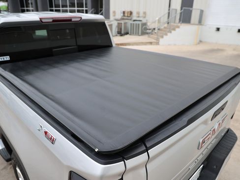 Used 2021 GMC Sierra 1500 SLT image 13