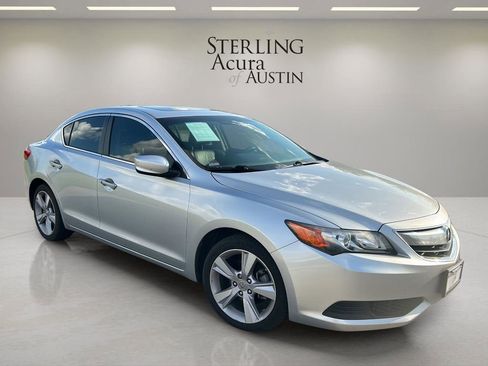 Used 2015 Acura ILX FWD image 3