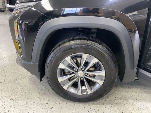 Certified 2025 Chevrolet Equinox LT w/ Convenience Package II AWD/4WD image 42