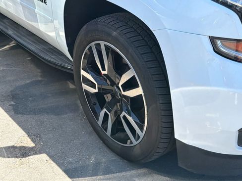 Used 2018 Chevrolet Tahoe Premier AWD/4WD image 8