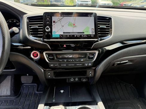 Used 2025 Honda Ridgeline Black Edition image 18