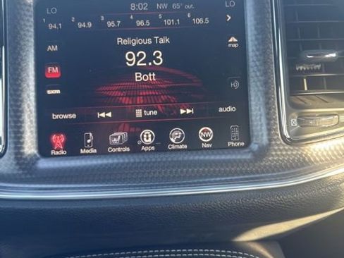 Used 2015 Dodge Challenger SRT Hellcat image 19