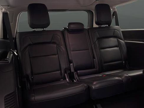 Used 2025 Lincoln Navigator L Reserve AWD/4WD image 27