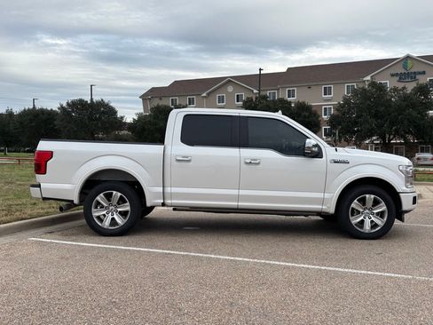 Used 2018 Ford F150 Platinum w/ Equipment Group 701A Luxury image 5