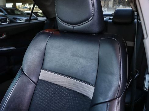 Used 2013 Toyota Camry SE image 27