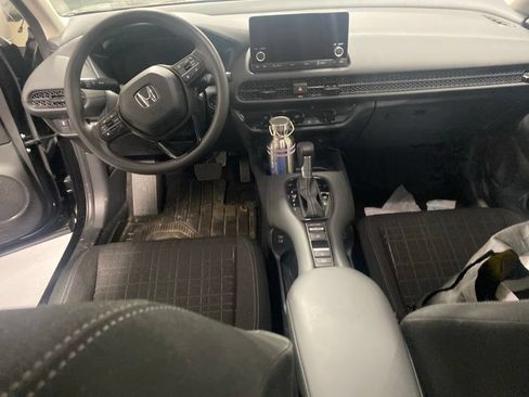 Used 2025 Honda HR-V LX image 13