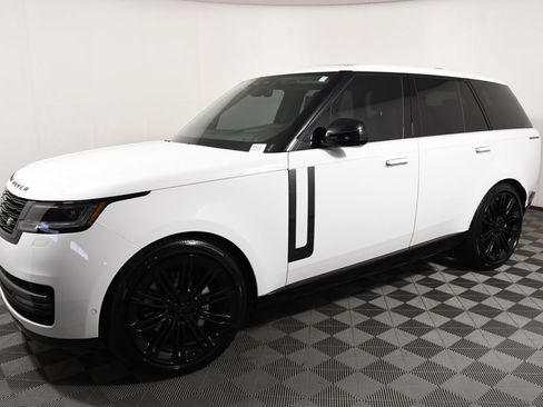 Used 2026 Land Rover Range Rover SE AWD/4WD image 2