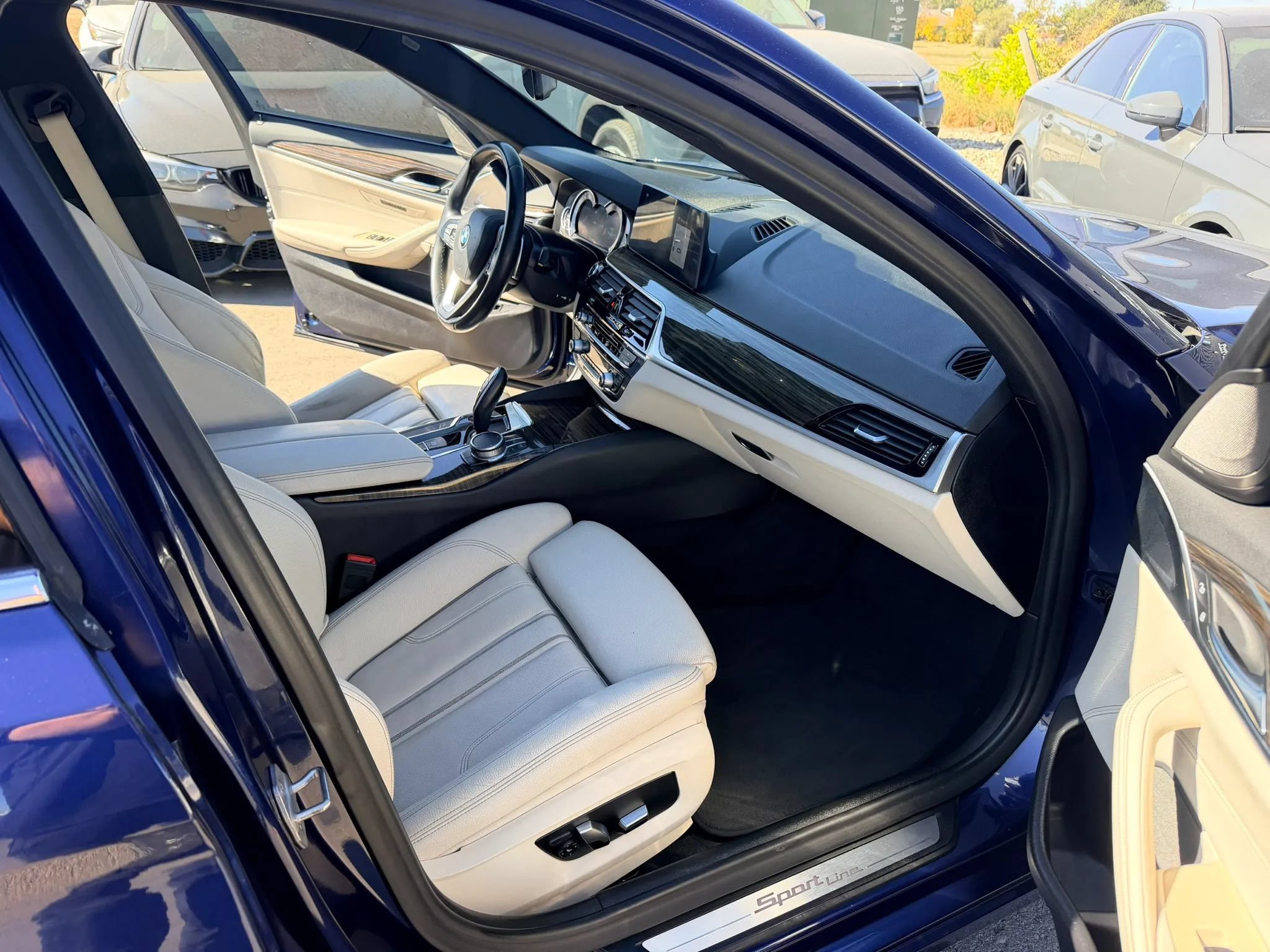 Used 2018 BMW 540i w/ Premium Package RWD image 18