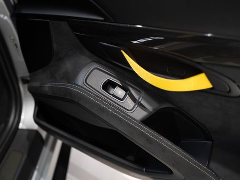 Used 2018 Porsche 911 GT2 RS image 28