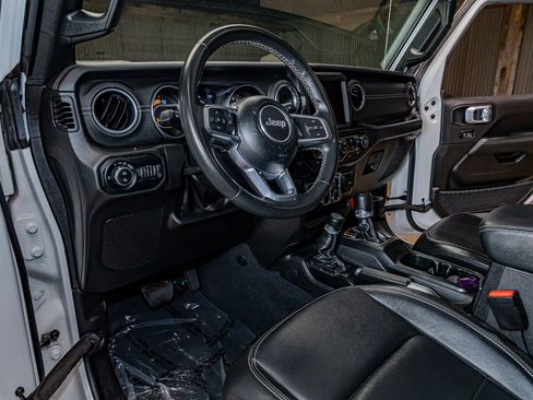 Used 2022 Jeep Gladiator Overland w/ Popular Equipment Package image 17