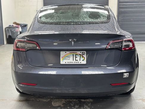 Used 2023 Tesla Model 3 Standard Range image 3
